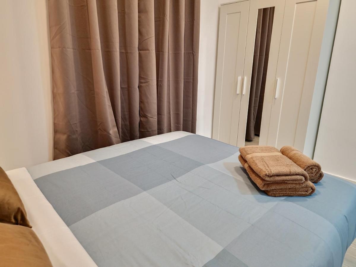 Apartamentos Bielsa 'Madrid Rio' ภายนอก รูปภาพ